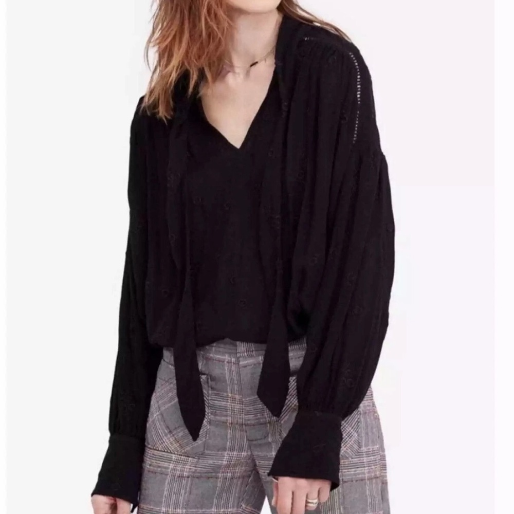 Free People Black V-Neck Long Sleeve Lightweight Blouse